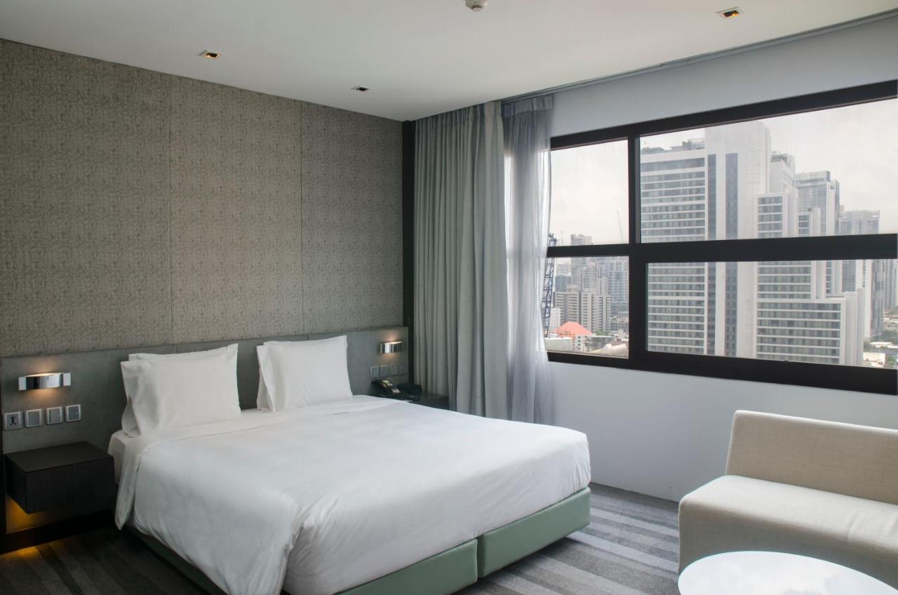 Holiday Inn Bangkok Sukhumvit By Ihg Екстериор снимка