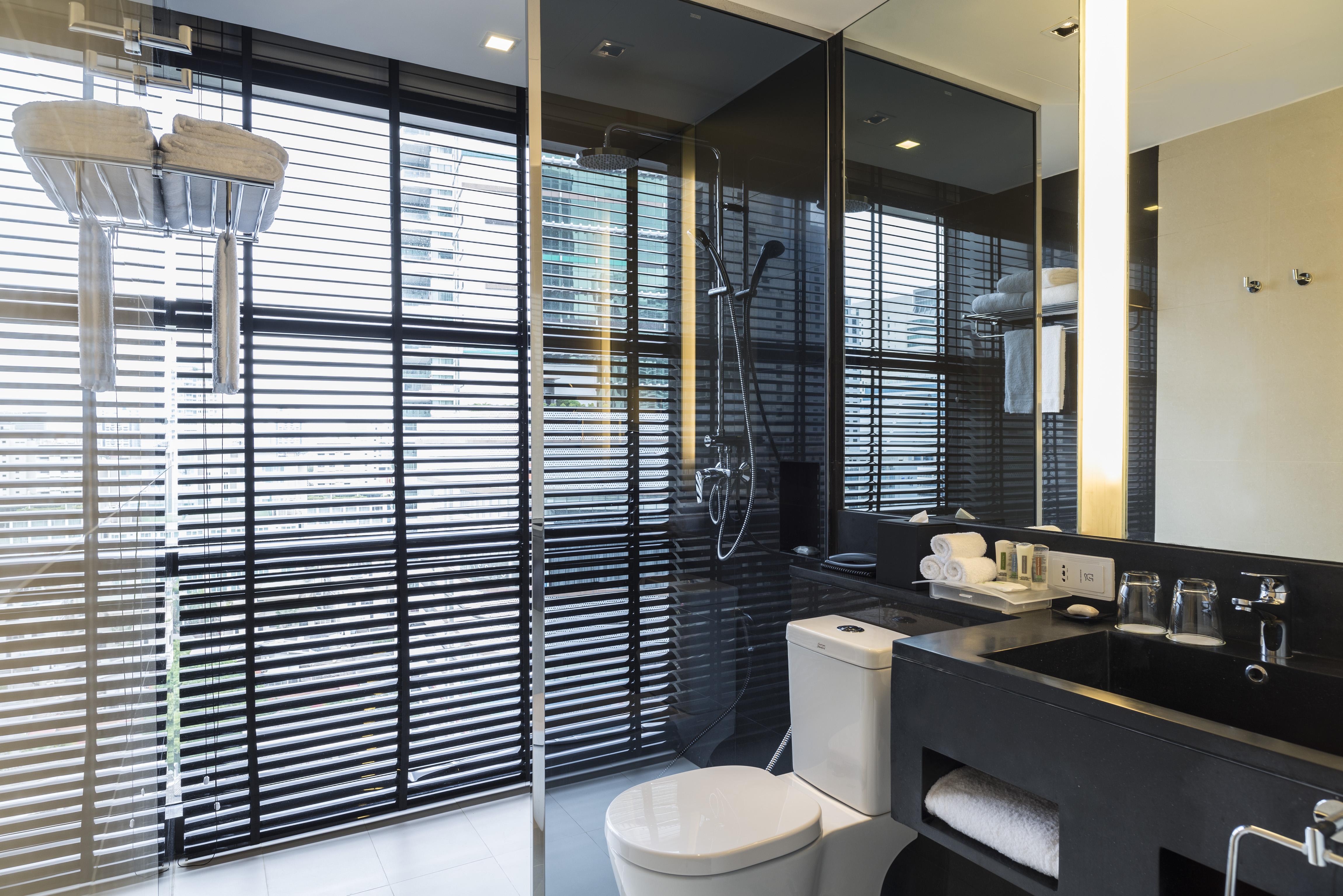 Holiday Inn Bangkok Sukhumvit By Ihg Екстериор снимка