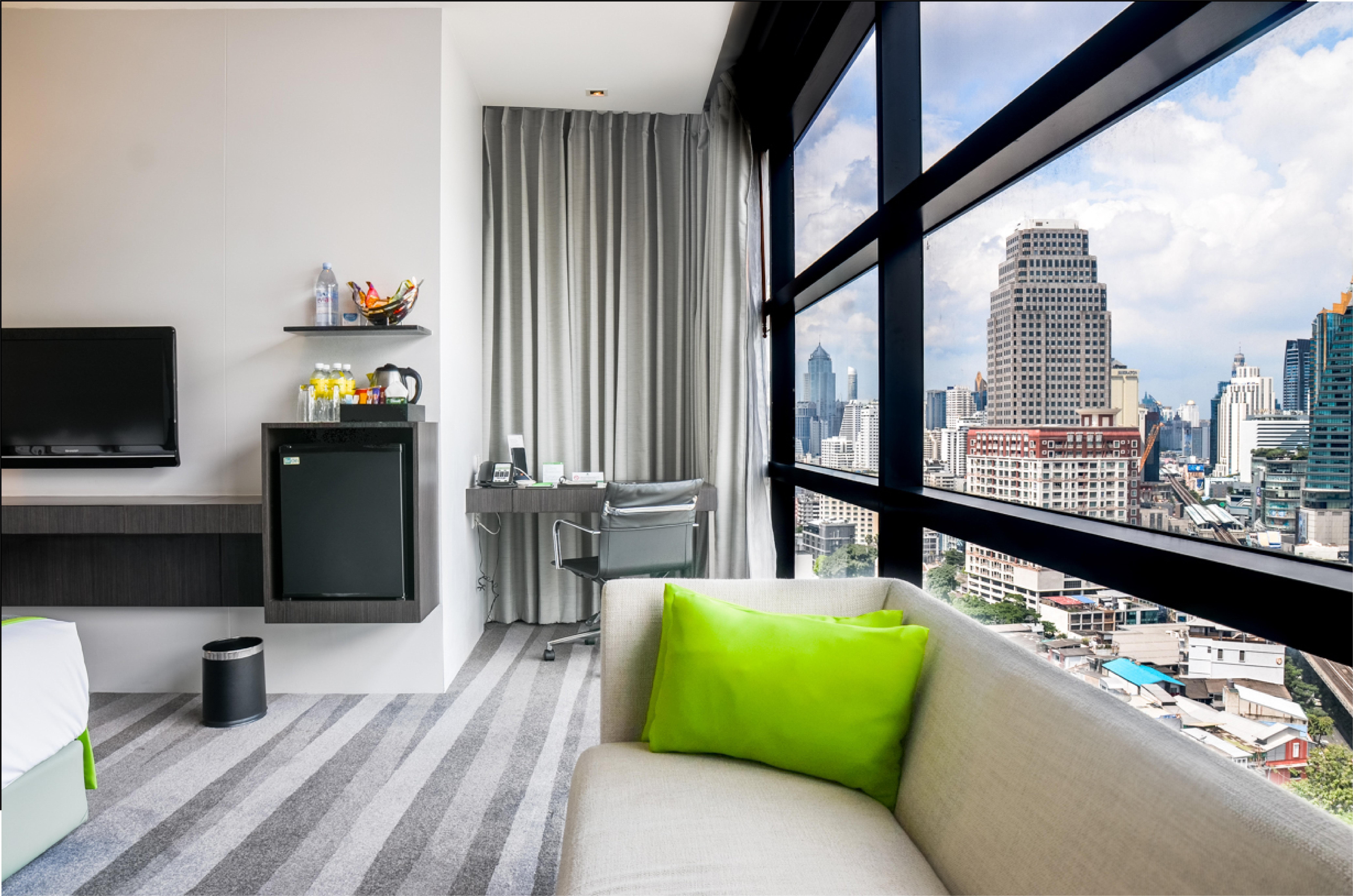 Holiday Inn Bangkok Sukhumvit By Ihg Екстериор снимка
