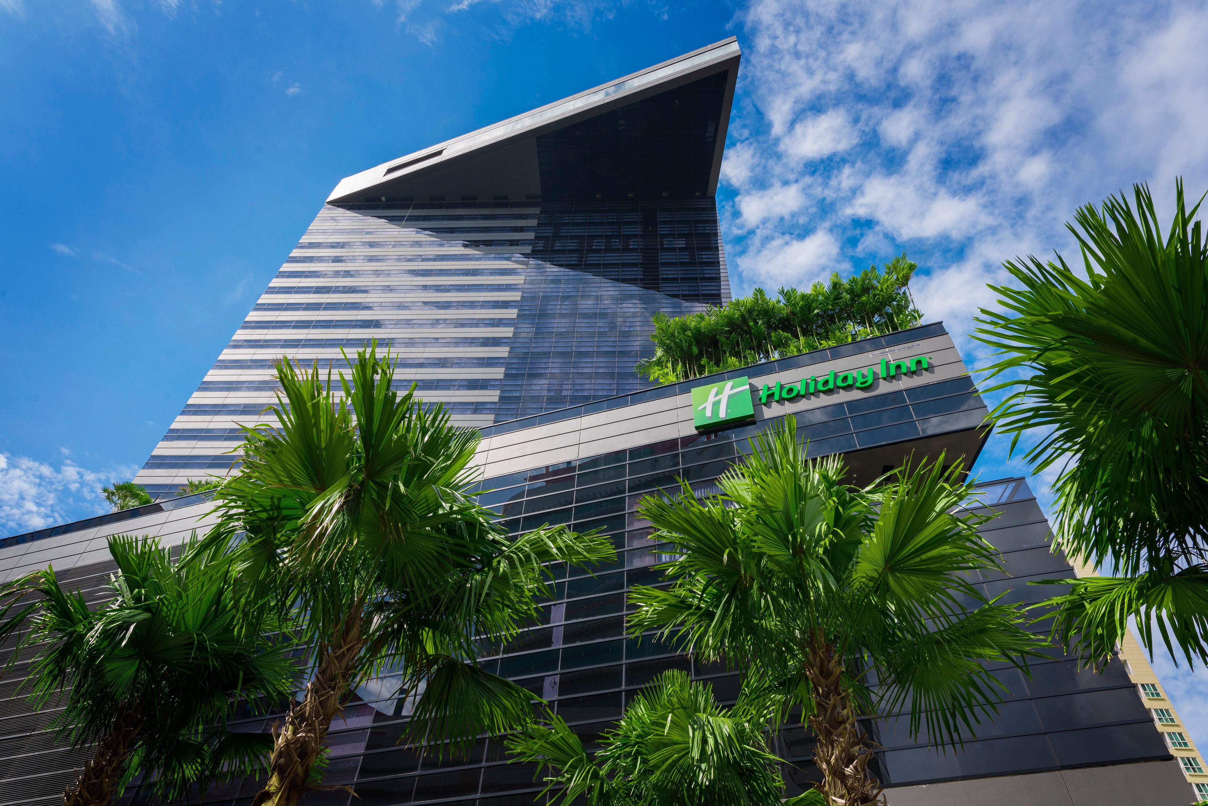 Holiday Inn Bangkok Sukhumvit By Ihg Екстериор снимка