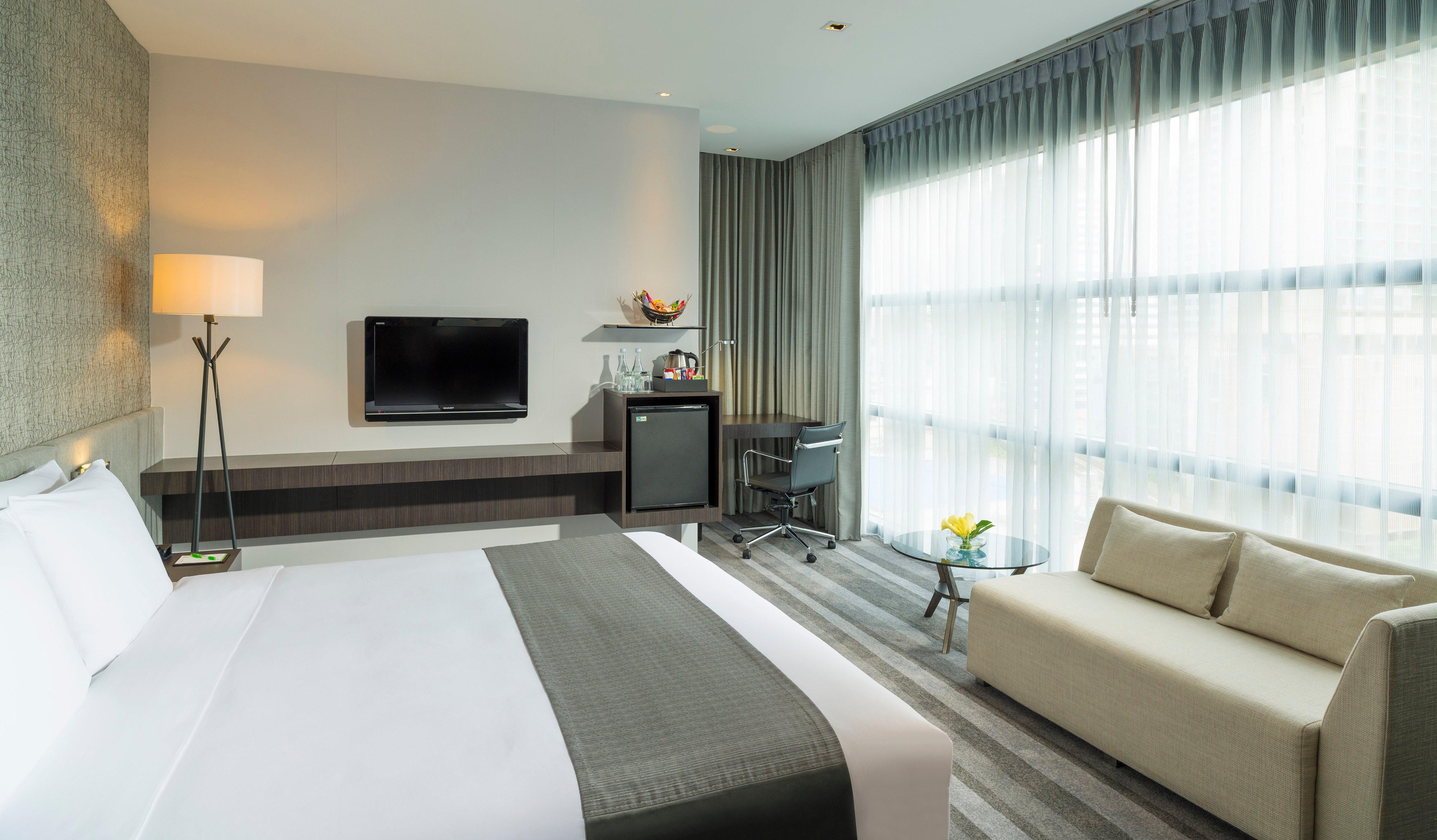 Holiday Inn Bangkok Sukhumvit By Ihg Екстериор снимка